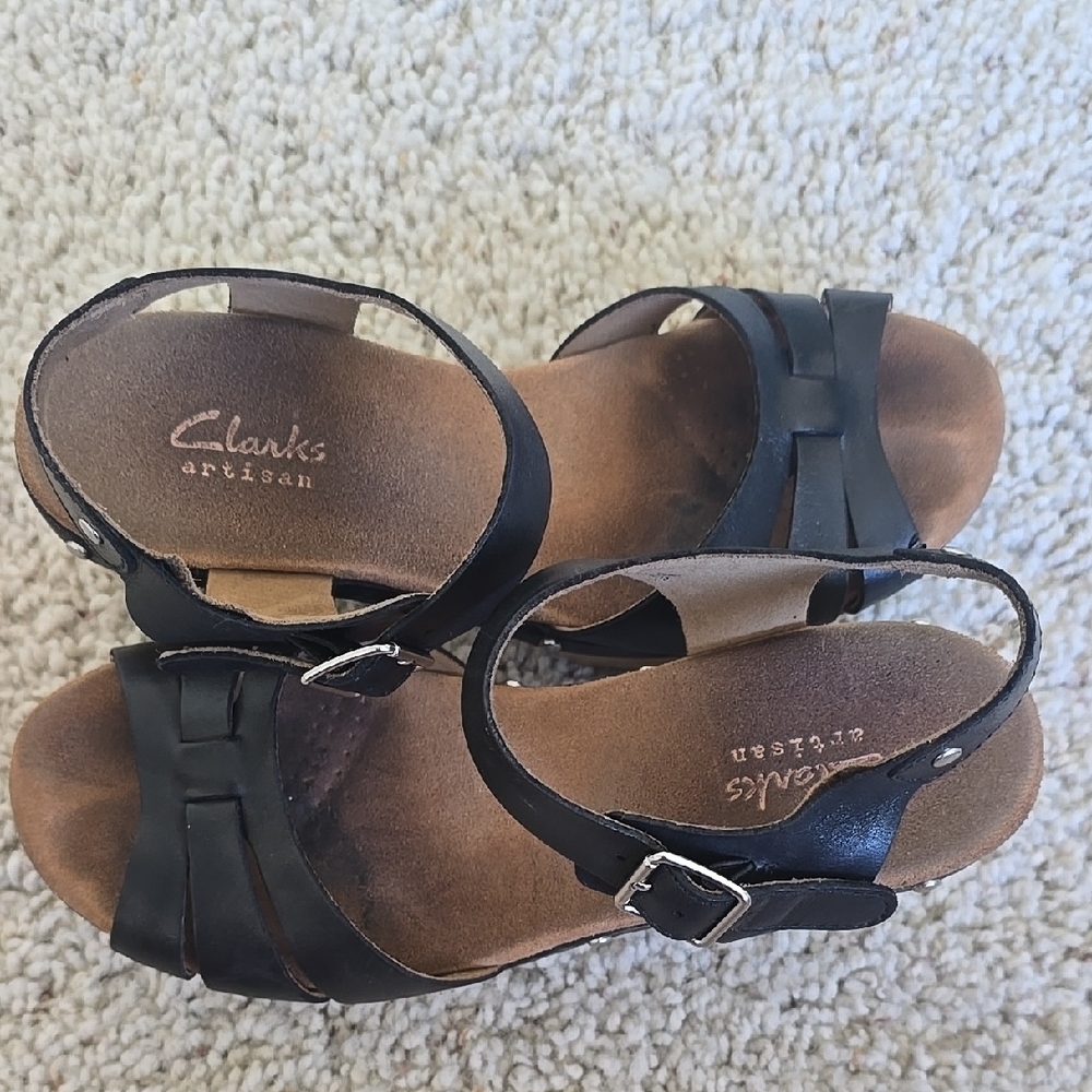 Clarks Ledella Trail & Caslynn Harp Black Strappy Sandals with Buckle - Picture 8 of 15